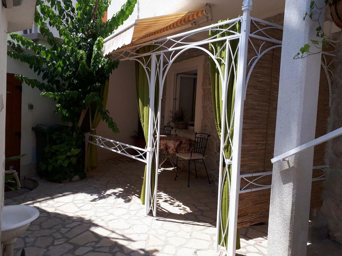Rosa Apartman Crikvenica Exterior photo